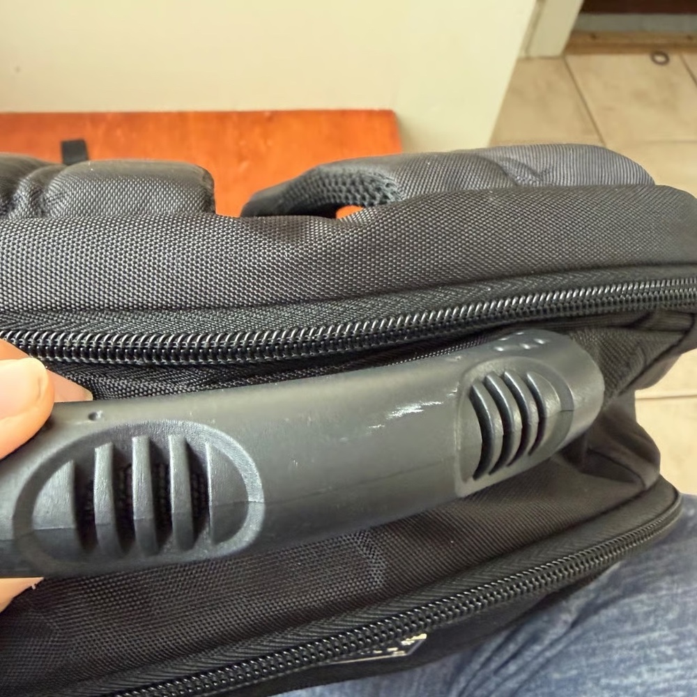 Eco Style Jet Set Backpack - Picture 4 of 6